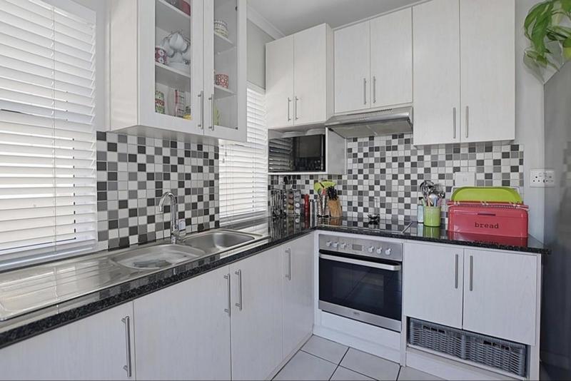 3 Bedroom Property for Sale in Burgundy Estate Western Cape